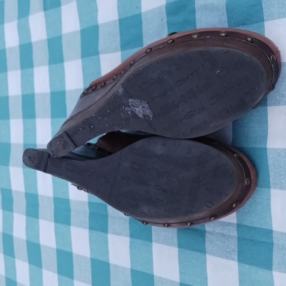 Marc Fisher Leather Zippered Clogs - Picture 6 of 6